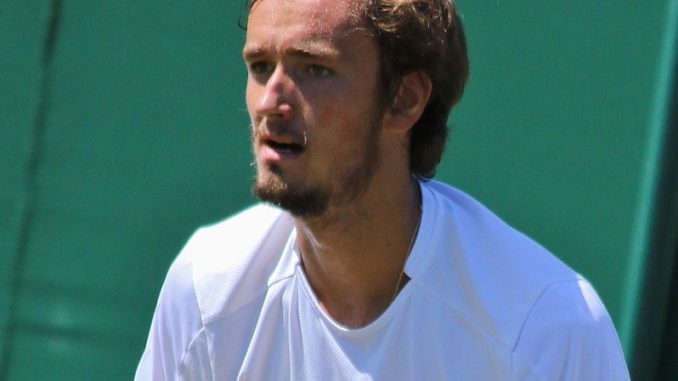 Daniil Medvedev v Lorenzo Musetti predictions and tips