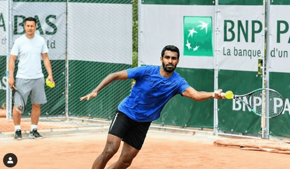 Prajnesh Gunneswaran registered another easy win at the 2019 Shanghai Challenger to make it to the last-four stage on Friday.