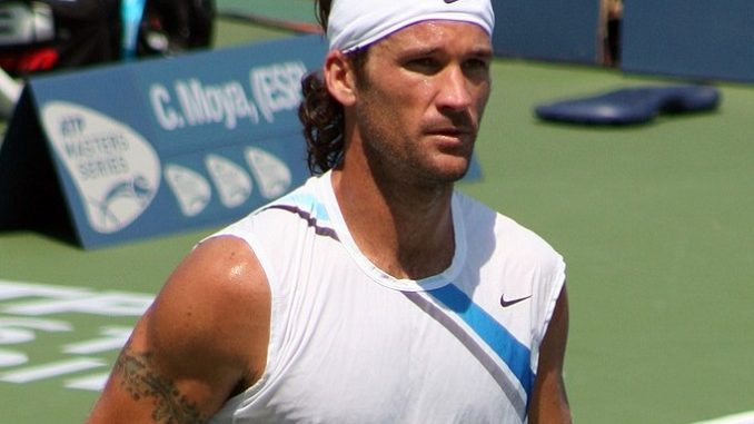 Carlos Moya Won the 1998 French Open title